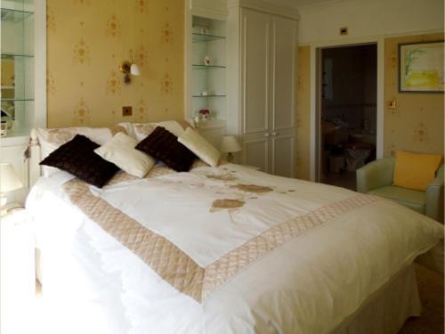 Mounthaven Guest House Dartmouth Room photo